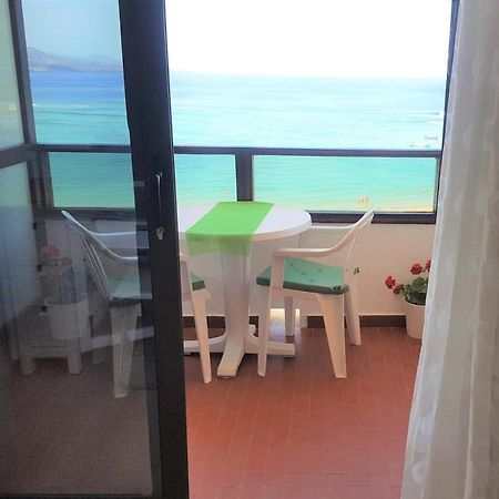 White Rose Apartment ลาสปัลมาส เด กรานคานาเรีย ภายนอก รูปภาพ