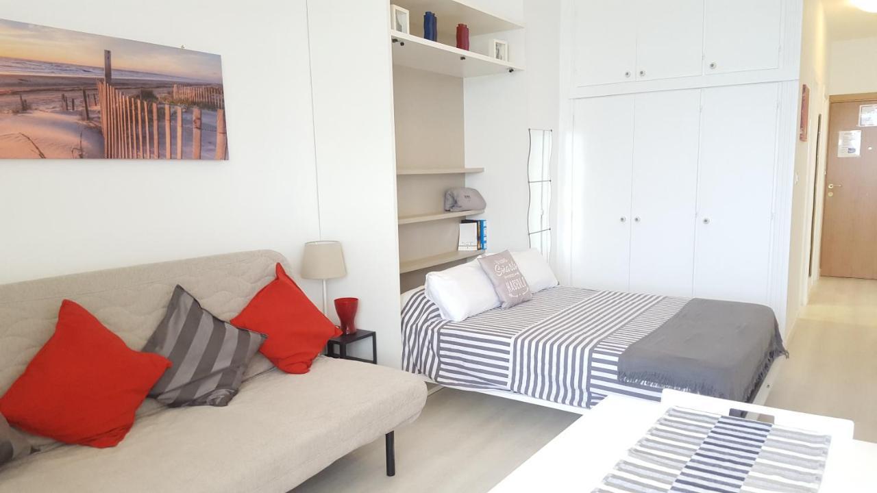 White Rose Apartment ลาสปัลมาส เด กรานคานาเรีย ภายนอก รูปภาพ