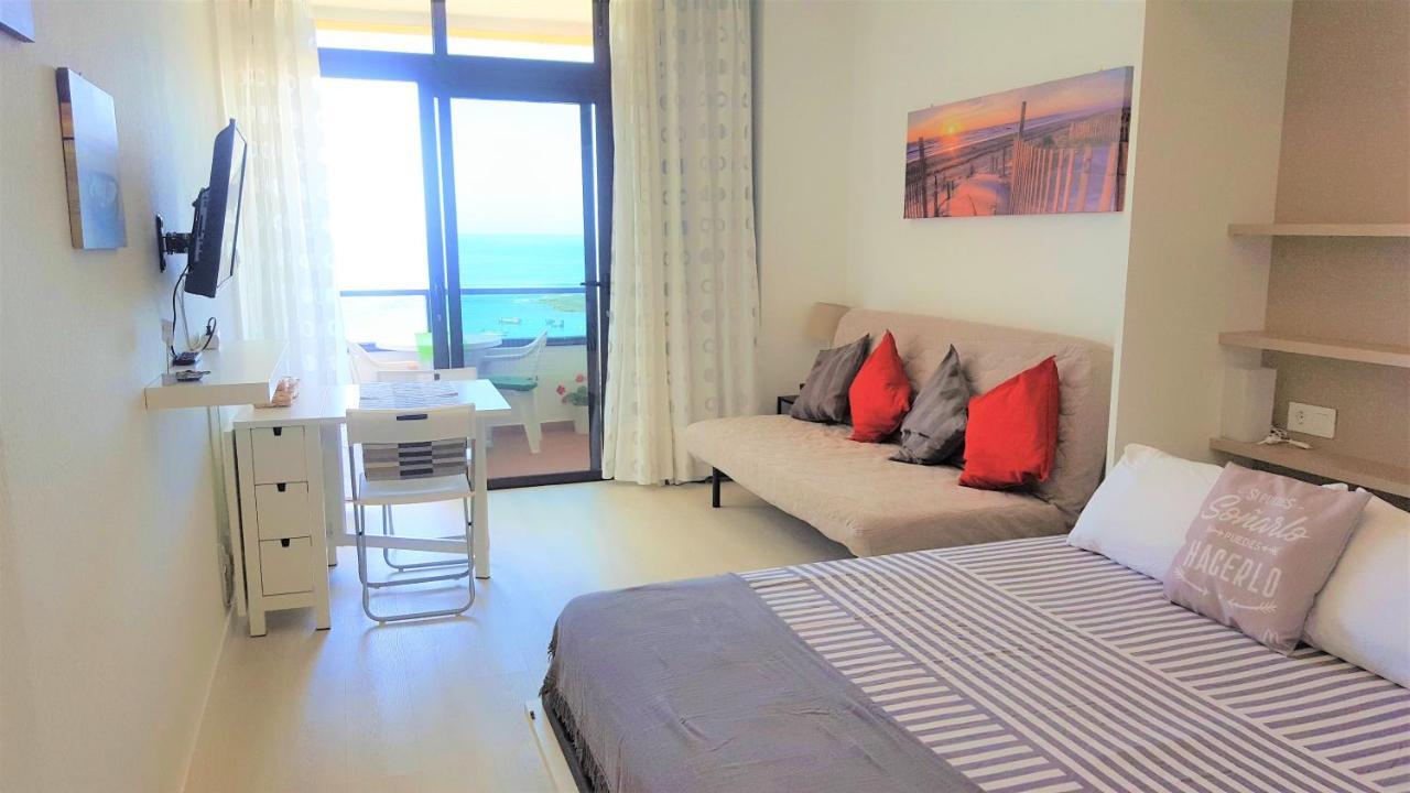 White Rose Apartment ลาสปัลมาส เด กรานคานาเรีย ภายนอก รูปภาพ
